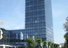 Stahl-Glas-Fassade des Hochhauses Süddeutscher Verlag, München