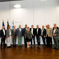 Gruppenfoto der Lenkungsgruppe des Verkehrspaktes München © Bayerisches Staatsministerium für Wohnen, Bau und Verkehr